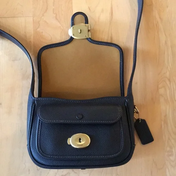 COACH | Tabby Messenger 19 Black Pebbled Leather - Picture 14 of 17